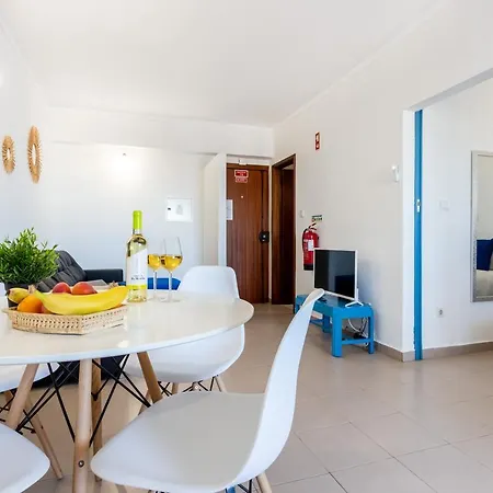Behappy 10 Minutes From The Beach, Wifi & Ac Apartment